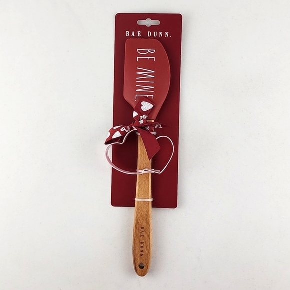 Rae Dunn BE MINE Red Spatula Heart Cookie Cutter 2 Piece Set Kitchen Baking ❤ - Picture 4 of 8